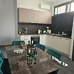 Thalori 1 דירה