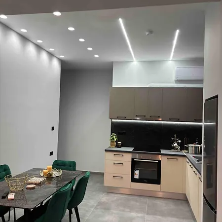 Thalori Suite 1 *